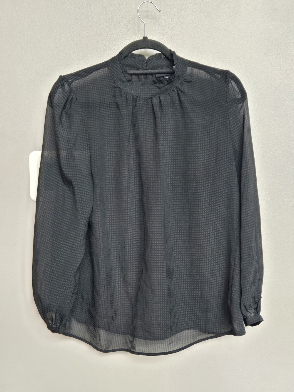 Who What Wear Black Sheer Plaid Mock Neck Blouse M Medium Gold Button Back